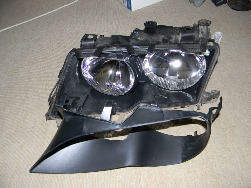 DIY e46 headlight disassembly (bandwidth warning, lots of pics)